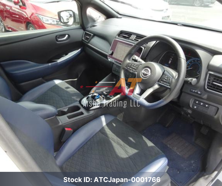 2022 NISSAN LEAF